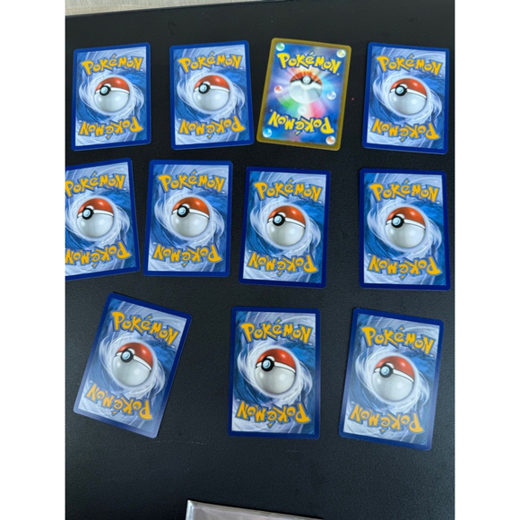 Pokémon Sword and Shield Cards Brand New - Pack of 12 cards - Picture 11 of 14